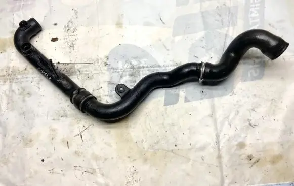 Audi A6 S6 C5 4B Intercooler hose/pipe 8d0145844a