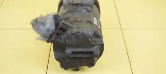 Opel Corsa E Air conditioning (A/C) compressor (pump) 13447214 B13DTE