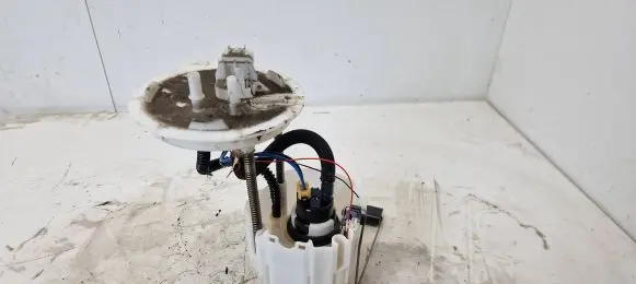 Saab 9-5 In-tank fuel pump 13577226
