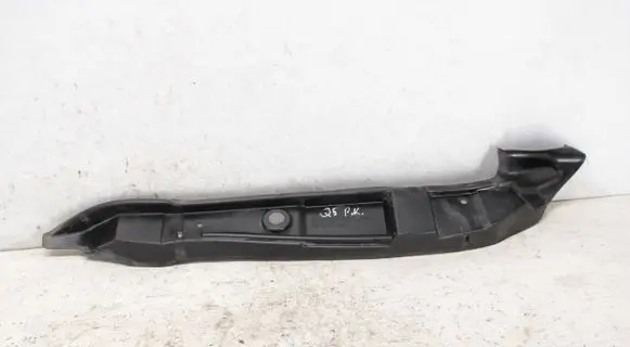 Audi Q5 SQ5 Fender end trim 8R0821111B