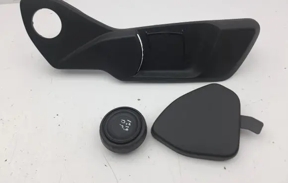 Peugeot 2008 II Seat trim 9824487980 9825048180