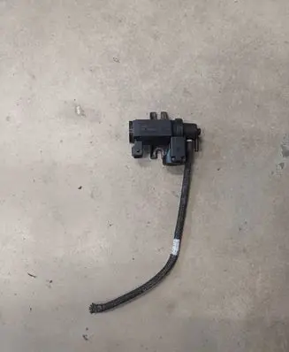BMW X5M E70 Turbo solenoid valve 70088711