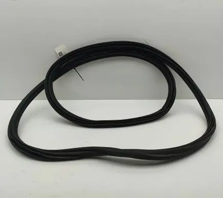 Porsche Macan (95B) Trunk rubber seal (body) 95C827705B 95C827705BY