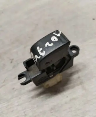 Nissan Patrol Y61 Electric window control switch