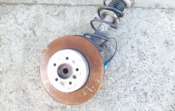 BMW 6 E63 E64 Front wheel hub spindle knuckle