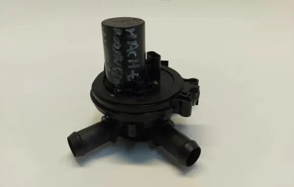Ford Mustang Mach-E Water pump LU5A-8C508-AE