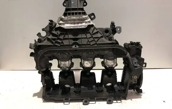 Ford Kuga II Intake manifold 1515651