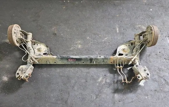 Renault Clio III Rear axle beam IMPRK1482137