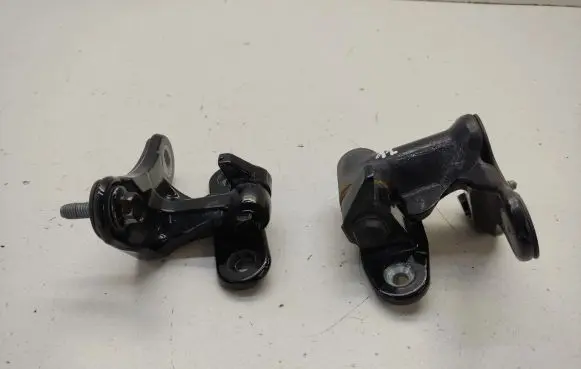 Mercedes-Benz A W176 Front door hinge set A046572 HE24601 HE246A1