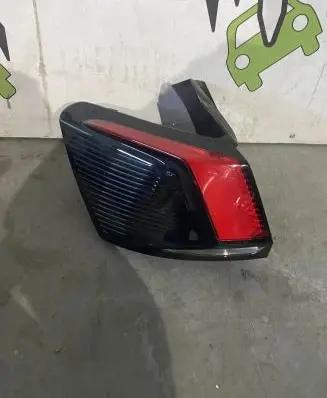 Peugeot 3008 II Rear/tail lights 9810477180