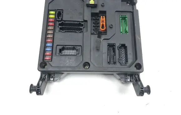 Seat Alhambra (Mk1) Fuse module S120042200B 7M3962258AG 4M2114B205BA