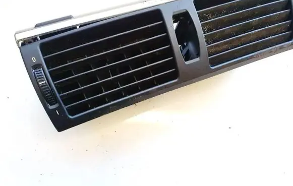 BMW X5 E70 Dash center air vent grill 716180104 7161801-04
