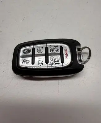 Chrysler Pacifica Ignition key/card 68217832AC