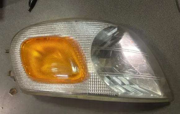 Opel Sintra Front indicator light 16521704B