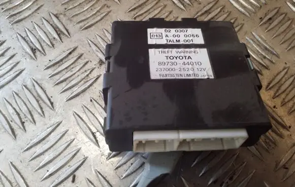 Toyota Avensis Verso Other control units/modules 8973044010 2370002520