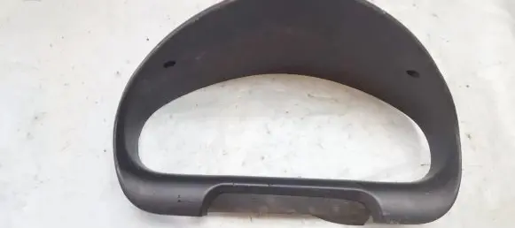 Mitsubishi Carisma Dashboard trim MR114066