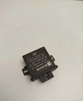 Mercedes-Benz E W211 Light module LCM A2118200985 0000010825