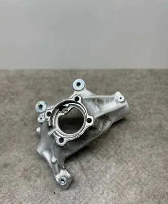 BMW M4 F82 F83 Front wheel hub spindle knuckle 2284002 31212284002