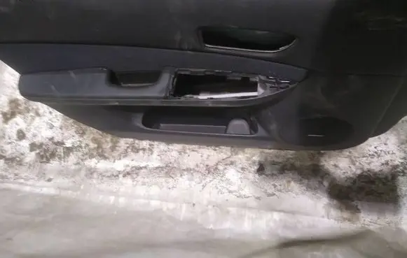 Mazda 6 Front door card panel trim 