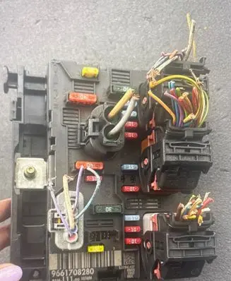 Peugeot 307 BSM Control unit 9661708280