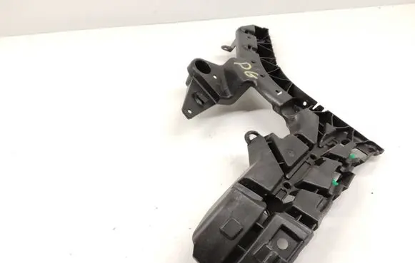 Volvo V60 Rear bumper mounting bracket 32390720