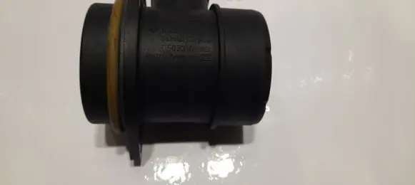 Chrysler PT Cruiser Mass air flow meter 05033109AB