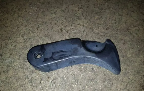 BMW 5 E39 Engine bonnet (hood) release handle 8226621