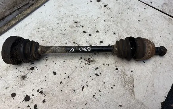 BMW 3 E30 Rear driveshaft