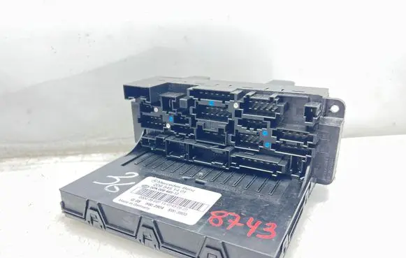 Mercedes-Benz CLK A209 C209 Fuse module 2095451401 5DK00848512
