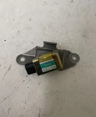 Toyota Land Cruiser (J120) Airbag deployment crash/impact sensor 8983060020