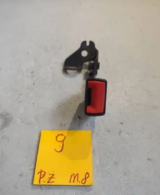 Ford Mondeo Mk III Rear seatbelt buckle 3847678