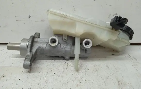 Volvo V40 Master brake cylinder 31362931