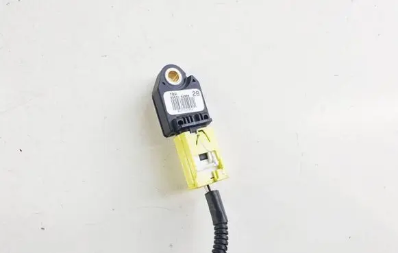 Toyota Auris 150 Airbag deployment crash/impact sensor 8983102080 0197321953