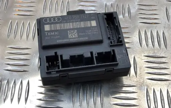Audi A6 S6 C6 4F Door control unit/module 4F0959792F