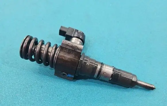 Volkswagen PASSAT B6 Fuel injector 03G130073S IMPRK1552995