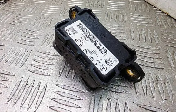 Mercedes-Benz S W221 ESP acceleration yaw rate sensor A0045422118