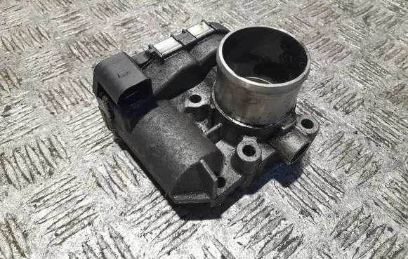 Nissan Qashqai Throttle valve 8200330810 8200330812 0281002467