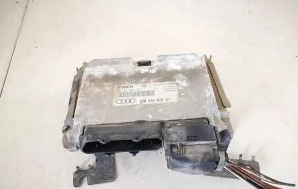 Audi A3 S3 8L Engine control unit/module 038906018ah 0281001693