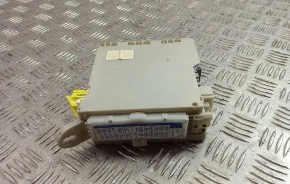 Lexus LS 460 - 600H Fuse box set 82730-50700