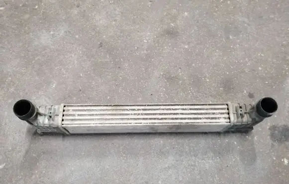 Volkswagen Sharan Intercooler radiator 7M0145805