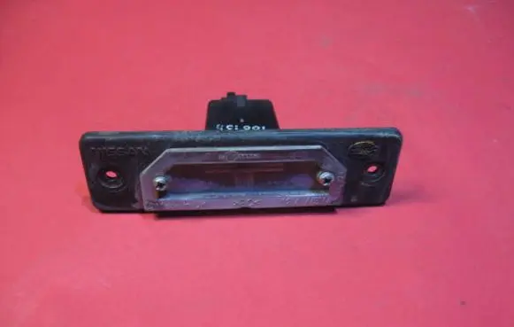 Nissan Primera Number plate light 237226 168135