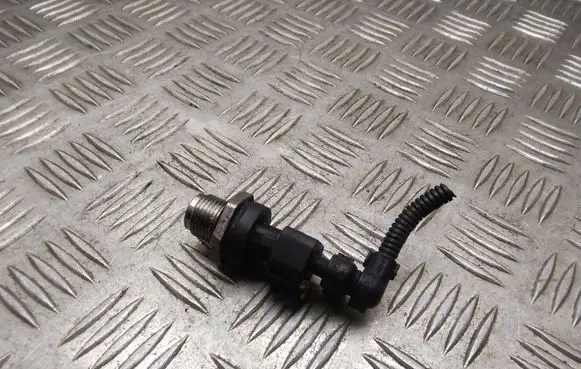 Fuel pressure sensor