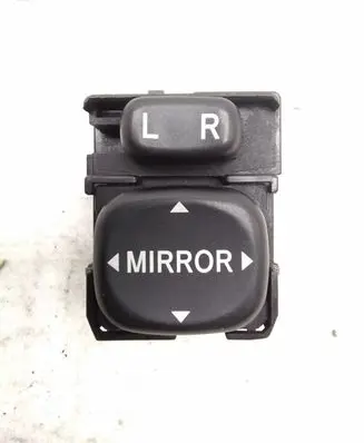 Wing mirror switch