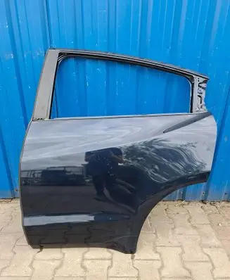 Honda HR-V Rear door