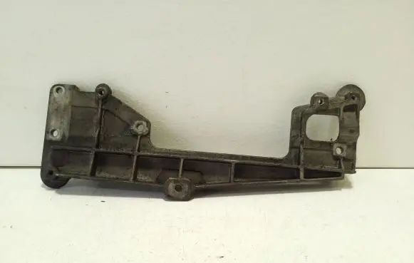 Volkswagen PASSAT B6 EGR valve cooler bracket 03G131159