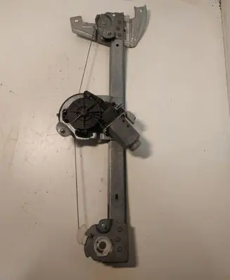 Toyota Aygo AB10 Front door window regulator motor 400842B