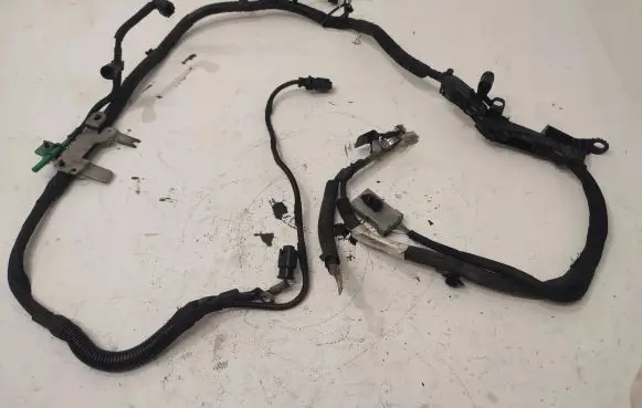 Peugeot 308 Positive cable (battery)