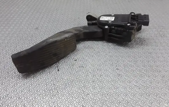 Cadillac BLS Accelerator throttle pedal 9186724