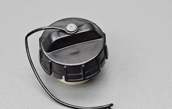 Peugeot 4007 Fuel tank filler cap 