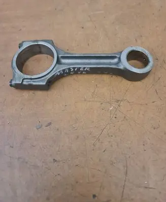 Renault Master II Connecting rod/conrod 